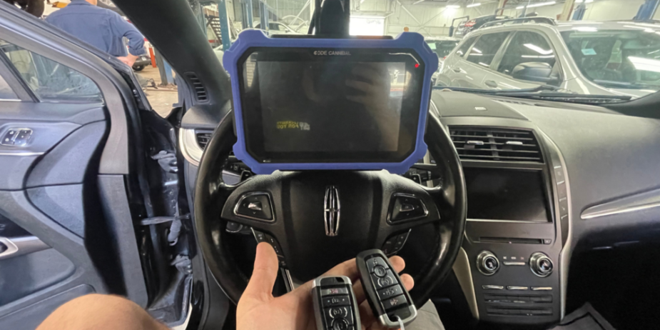 Automotive Locksmith Wheeling IL 60090