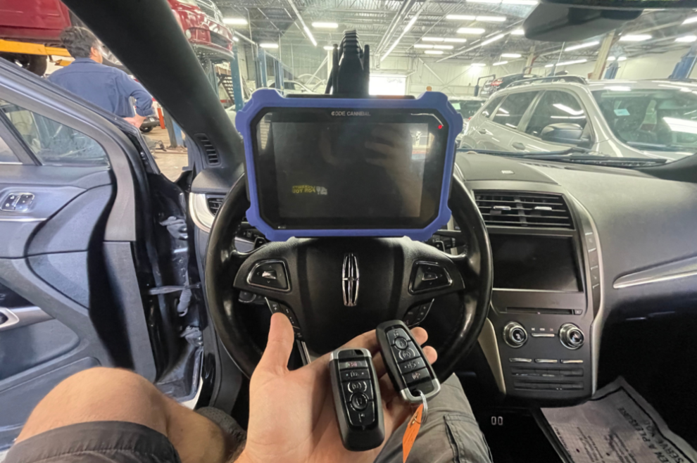 Automotive Locksmith Wheeling IL 60090